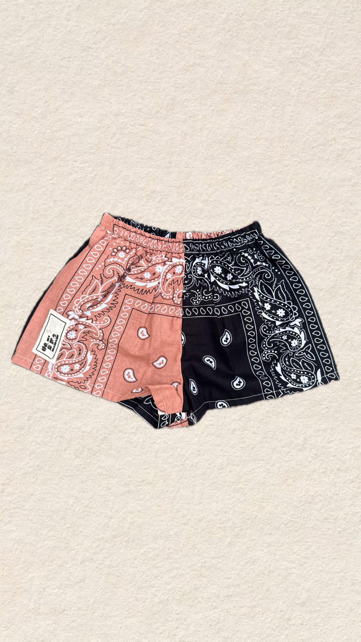 Iki shorts  (4-5 años)