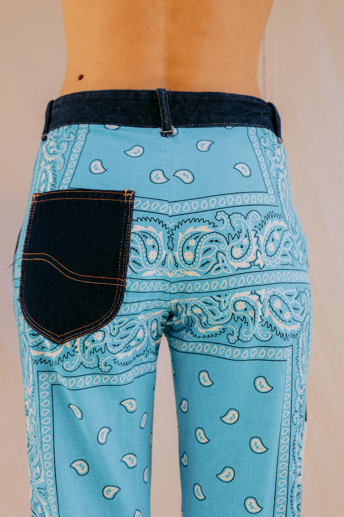 Pantalón patchwork