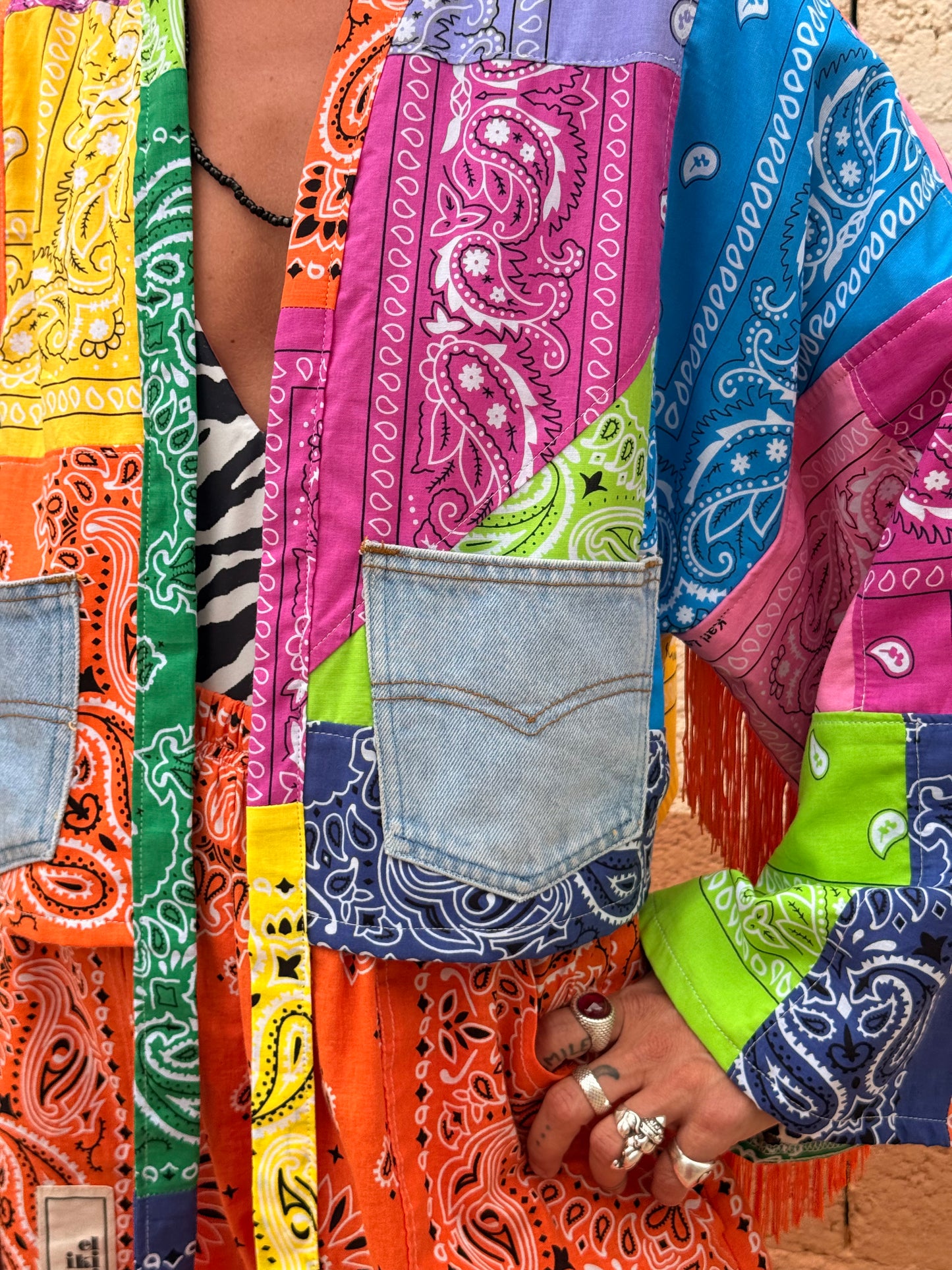 Kimono con flecos