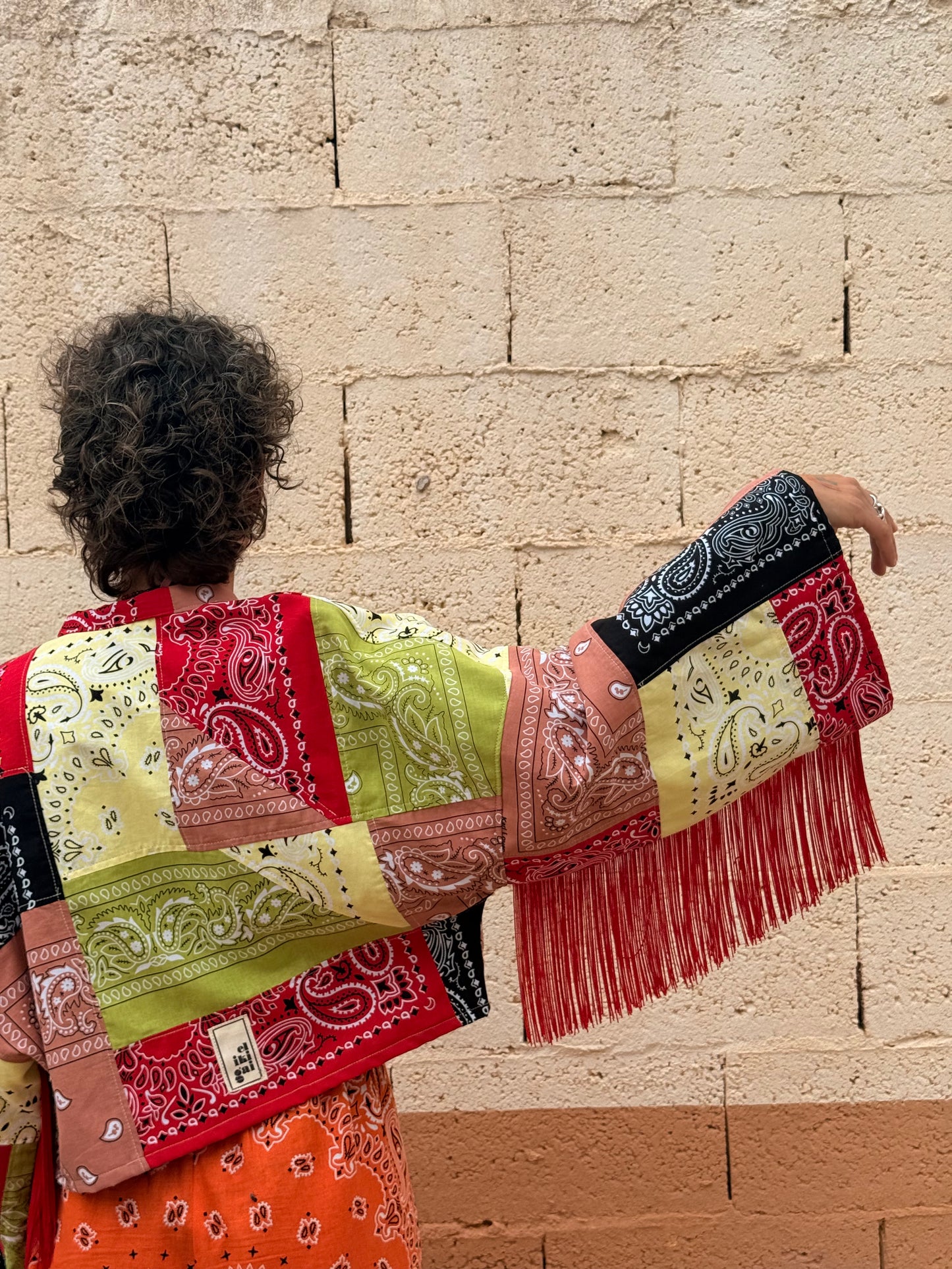 Kimono con flecos