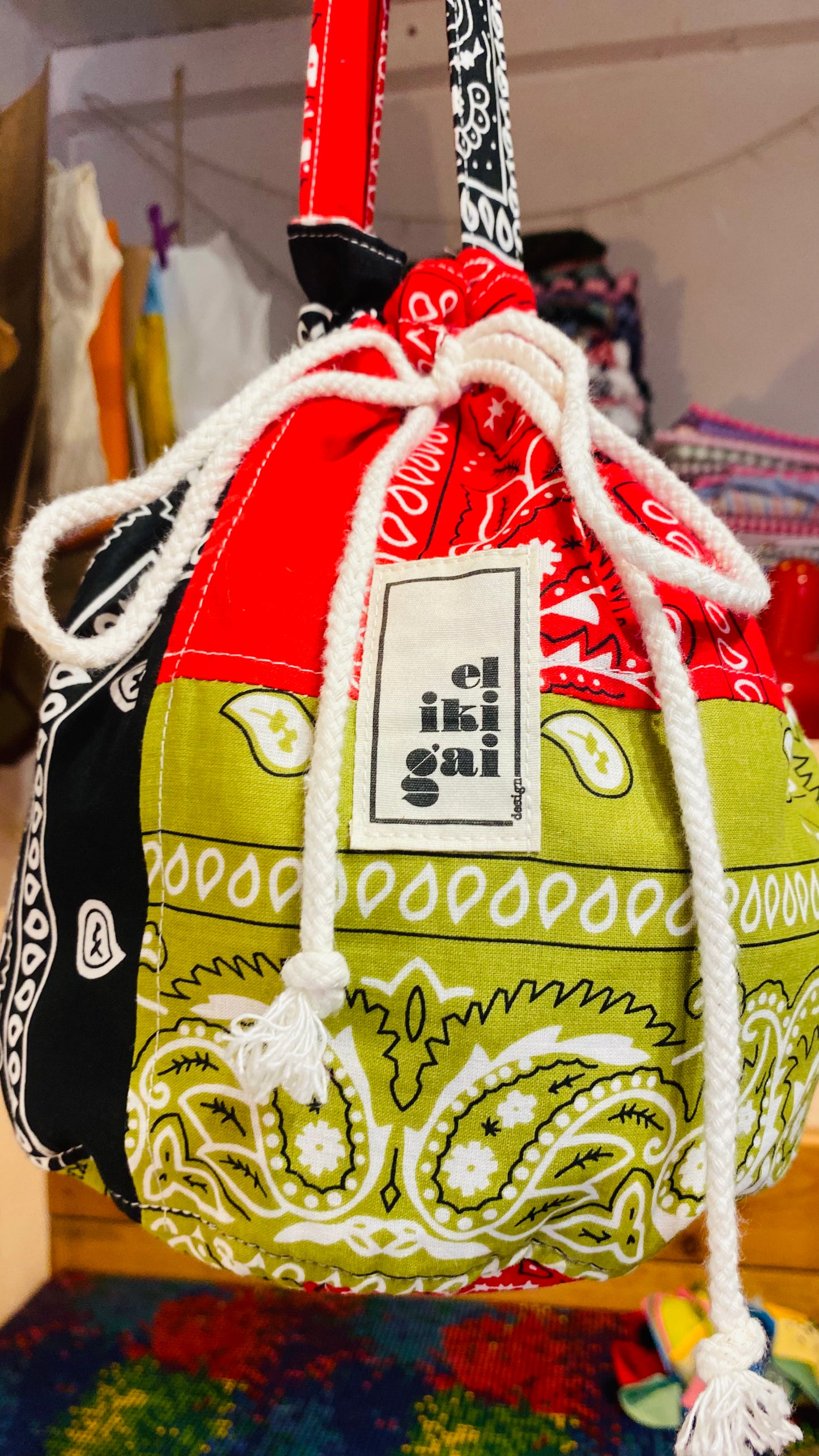 Patchwork bucket bag paisley